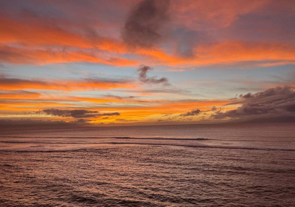 A9 Direct Oceanfront 2 Level 2 Lanai Amazing Views Sunsets & AC Comfort